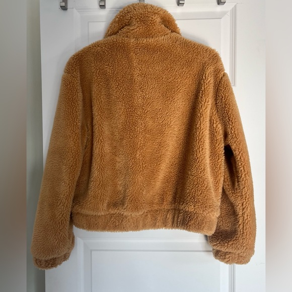 URBAN OUTFITTERS Teddy Bear Jacket/Coat (Tan Colour with silver zipper) - Picture 5 of 7